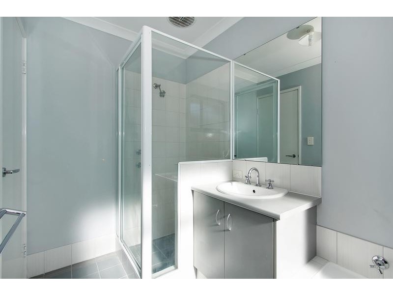 1/12 Peppermint Gardens, Aubin Grove WA 6164