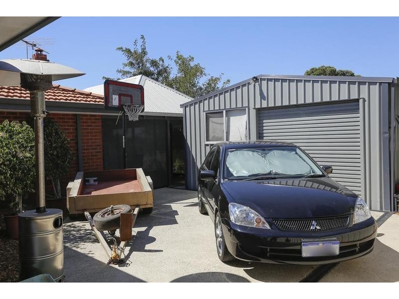 12 Shady Grove, Yangebup WA 6164