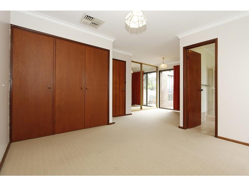 29 Swallow Drive, Yangebup WA 6164
