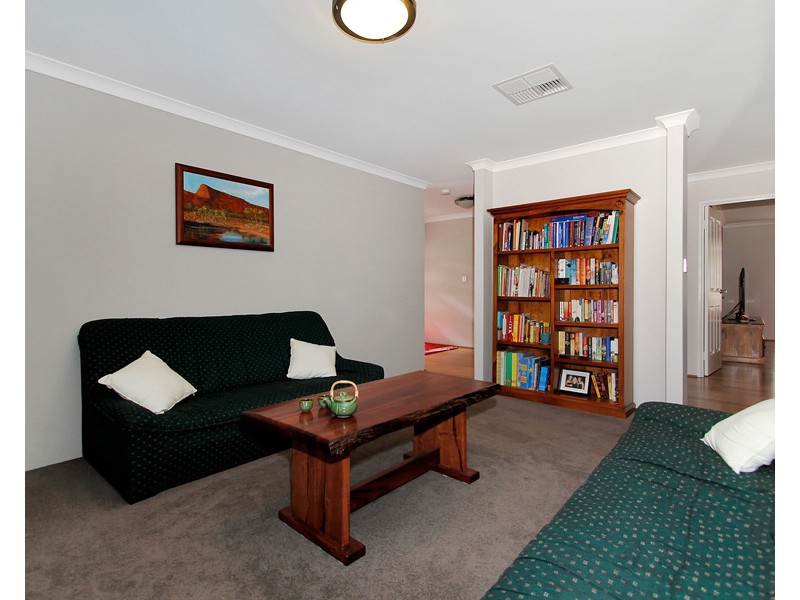 16 Kinloch Pass, Aubin Grove WA 6164