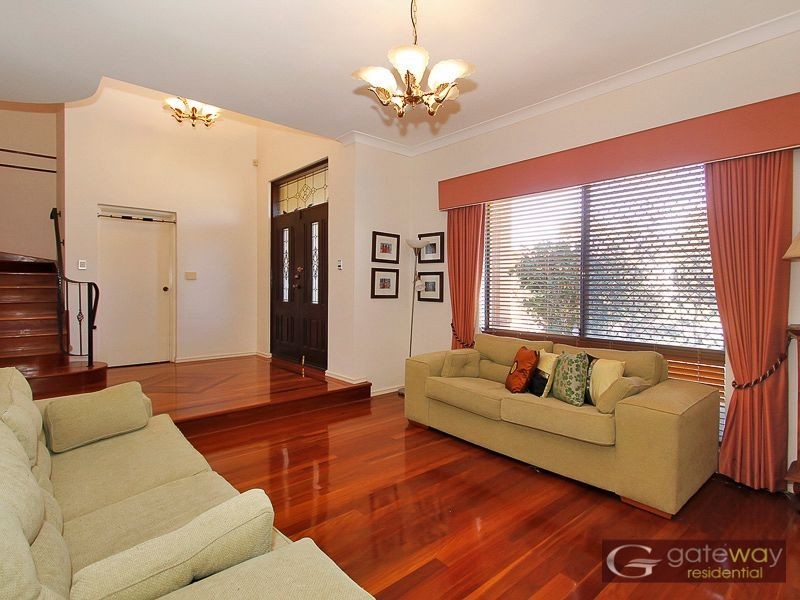 17 Turtle Point Cove, Jandakot WA 6164