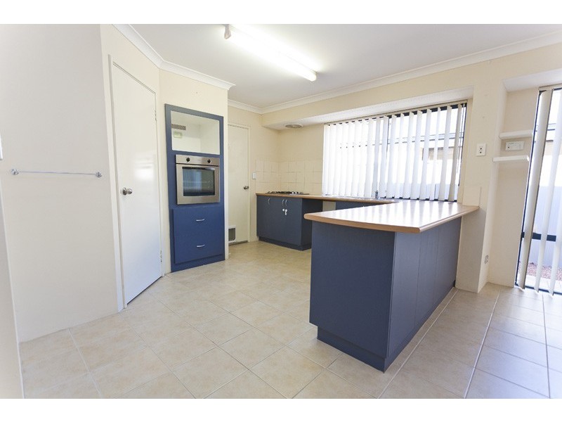 14 Leichhardt Crossing, Hammond Park WA 6164