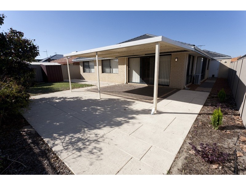 14 Leichhardt Crossing, Hammond Park WA 6164