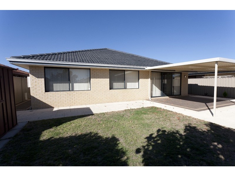 14 Leichhardt Crossing, Hammond Park WA 6164