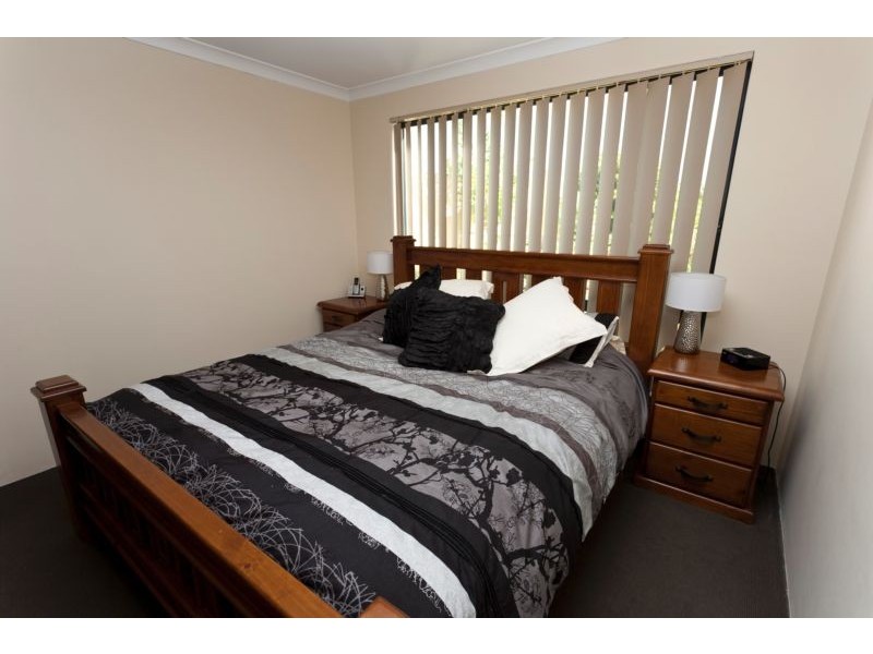 8 Garron Rest, Canning Vale WA 6155