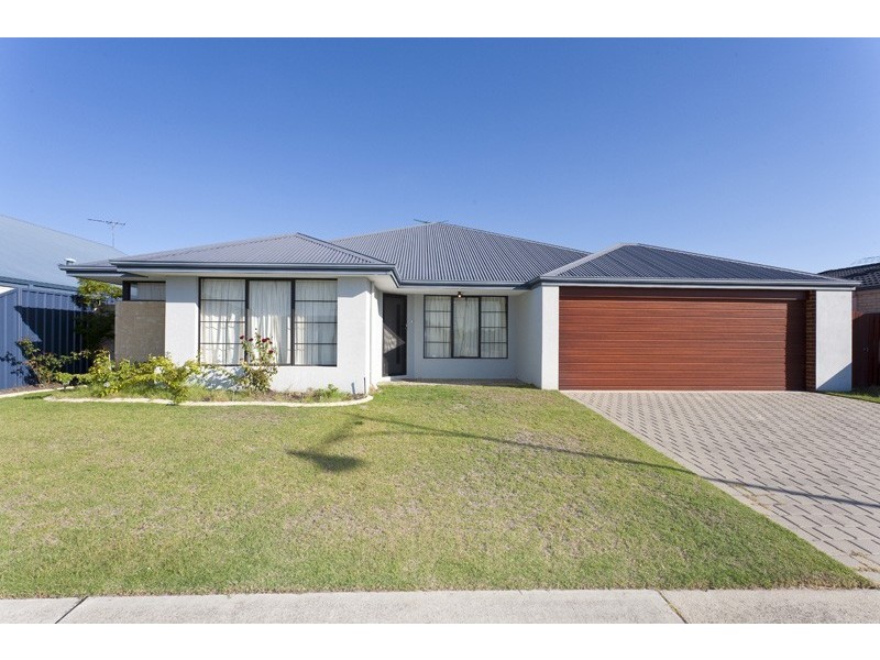 25 Leichhardt Crossing, Hammond Park WA 6164
