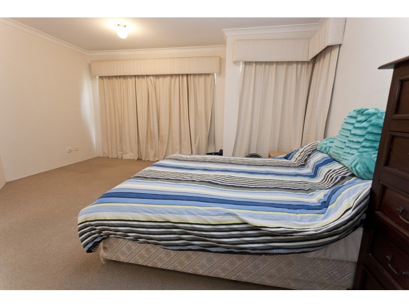 25 Leichhardt Crossing, Hammond Park WA 6164