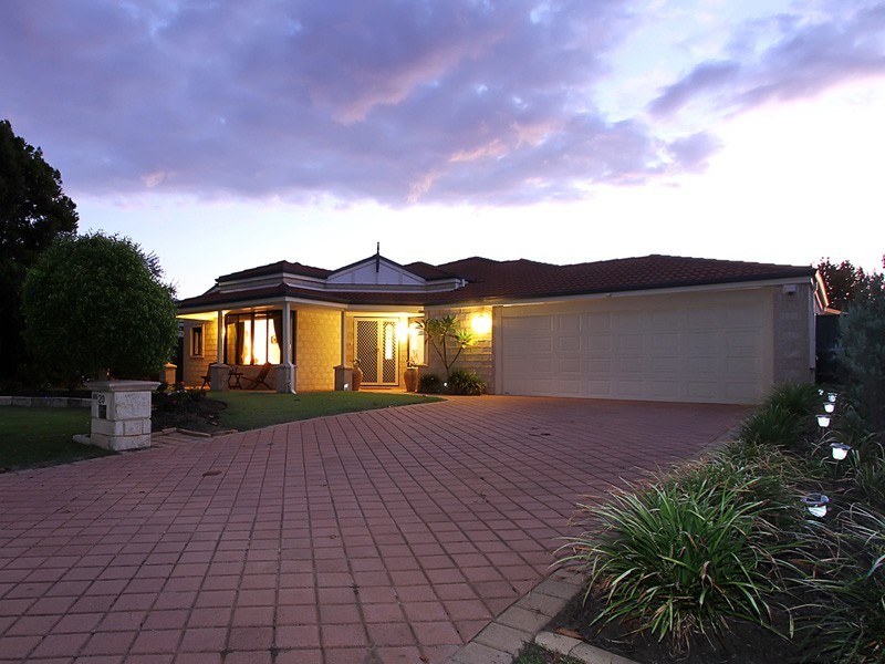20 Strand Close, Atwell WA 6164