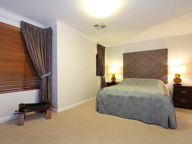 20 Strand Close, Atwell WA 6164