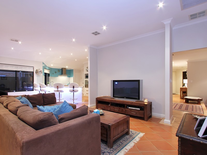 20 Strand Close, Atwell WA 6164