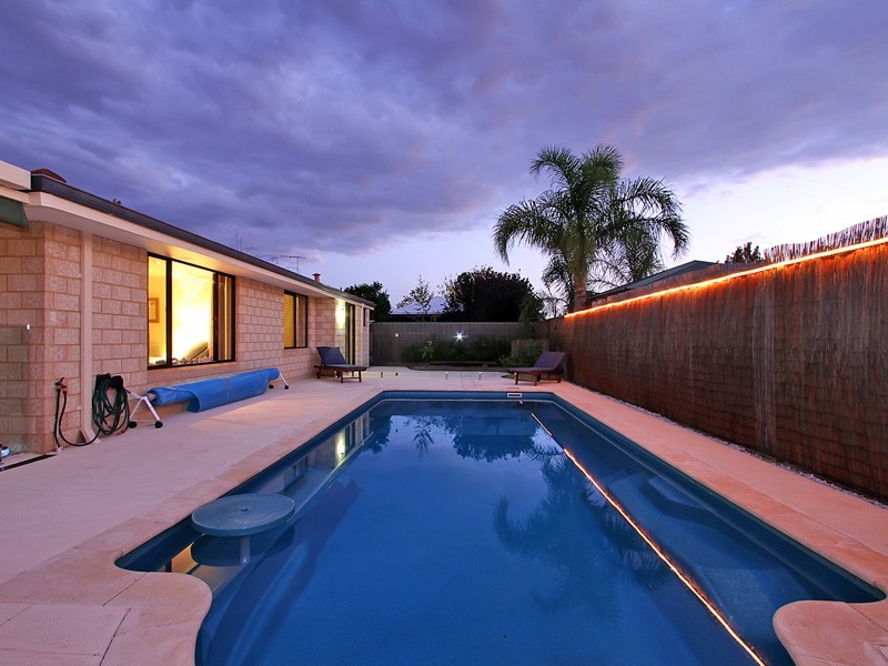 20 Strand Close, Atwell WA 6164