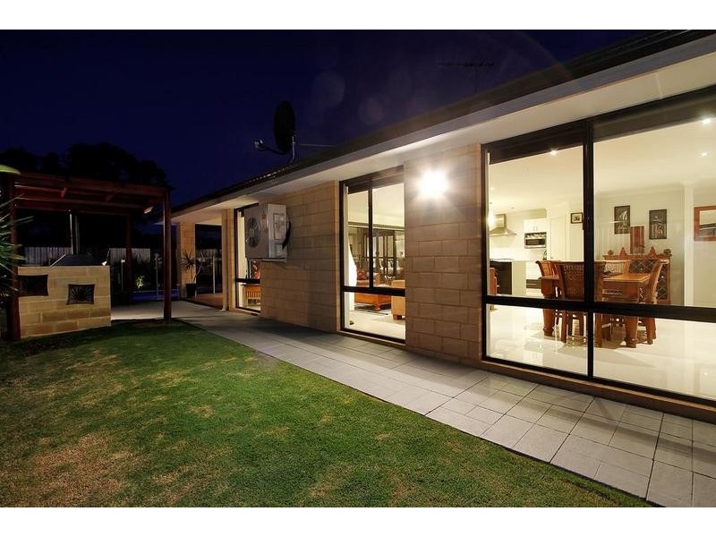 23 Belmore Bend, Aubin Grove WA 6164