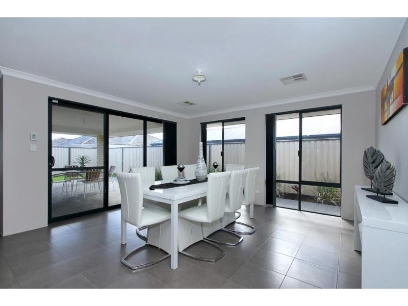 22 Minter Way, Aubin Grove WA 6164