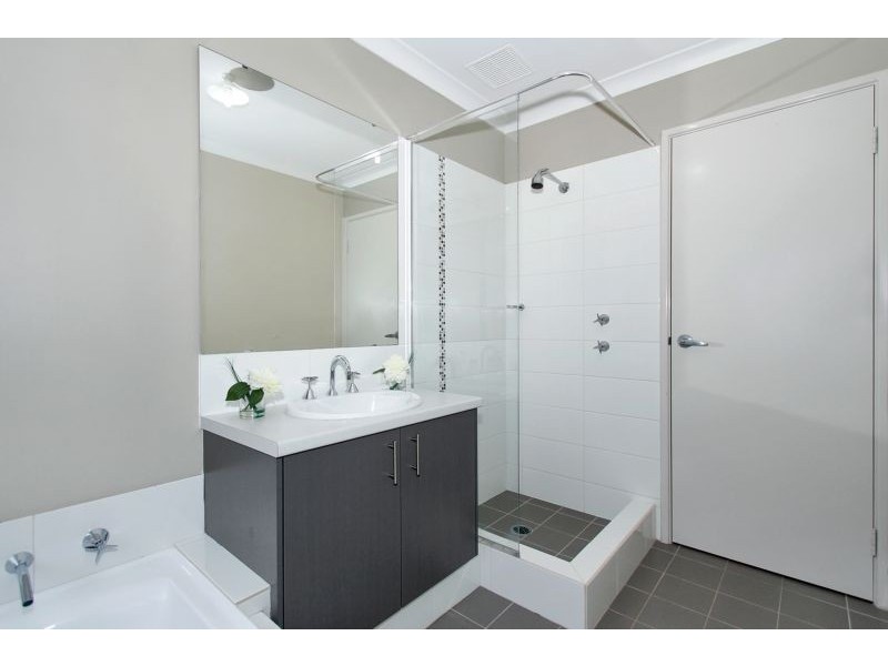 16 Spruce Terrace, Aubin Grove WA 6164