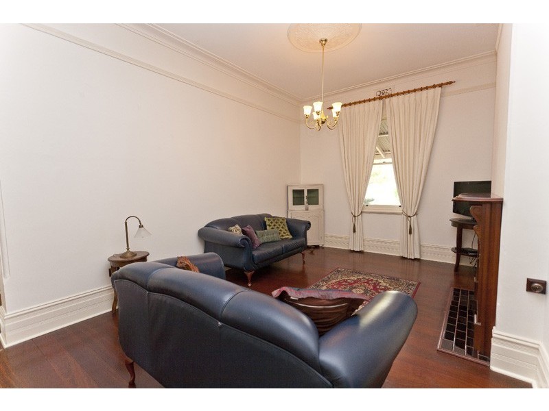 222A Brookton Highway, Kelmscott WA 6111