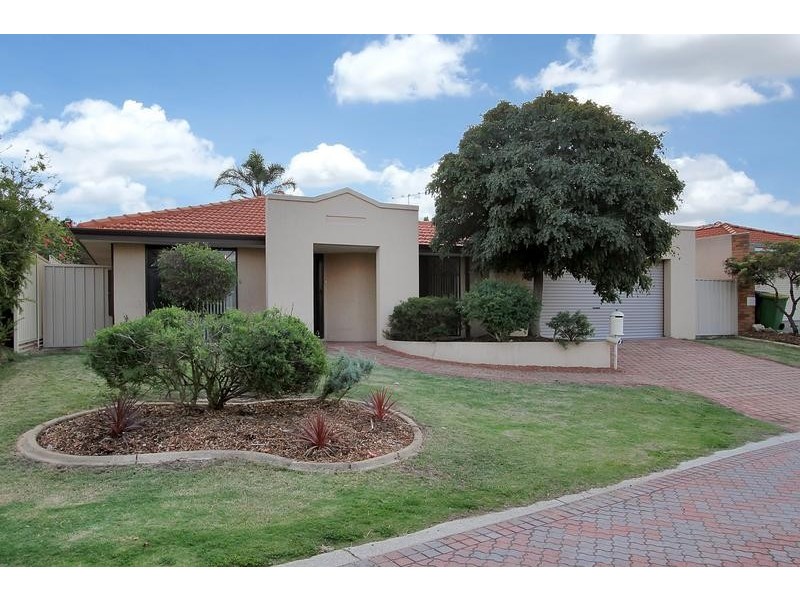 18 Dreier Court, Atwell WA 6164