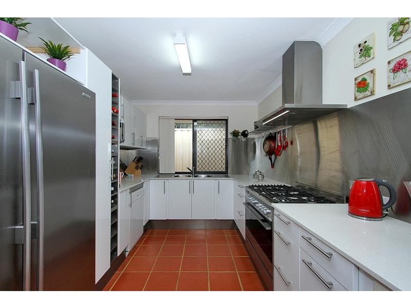 18 Dreier Court, Atwell WA 6164