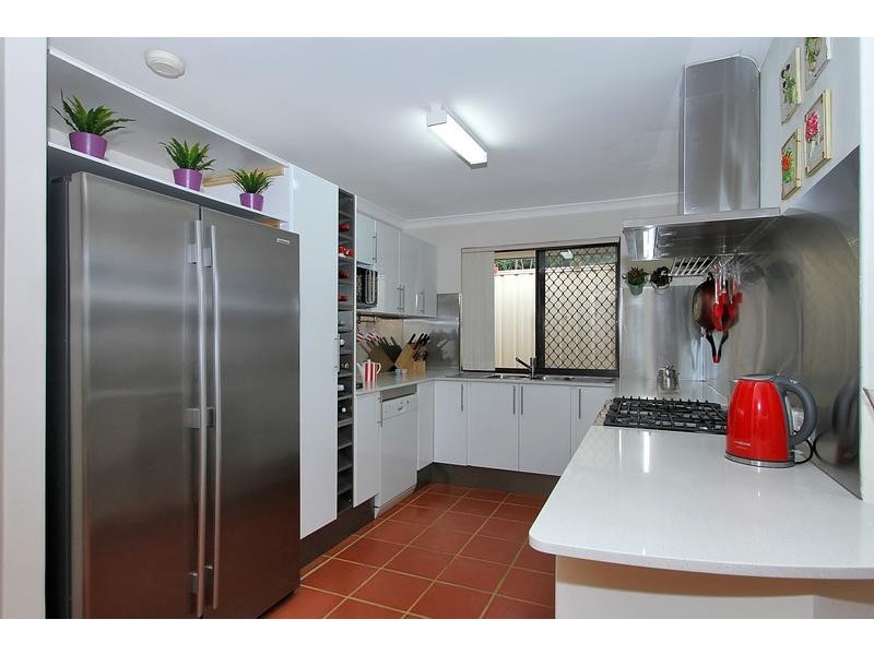 18 Dreier Court, Atwell WA 6164
