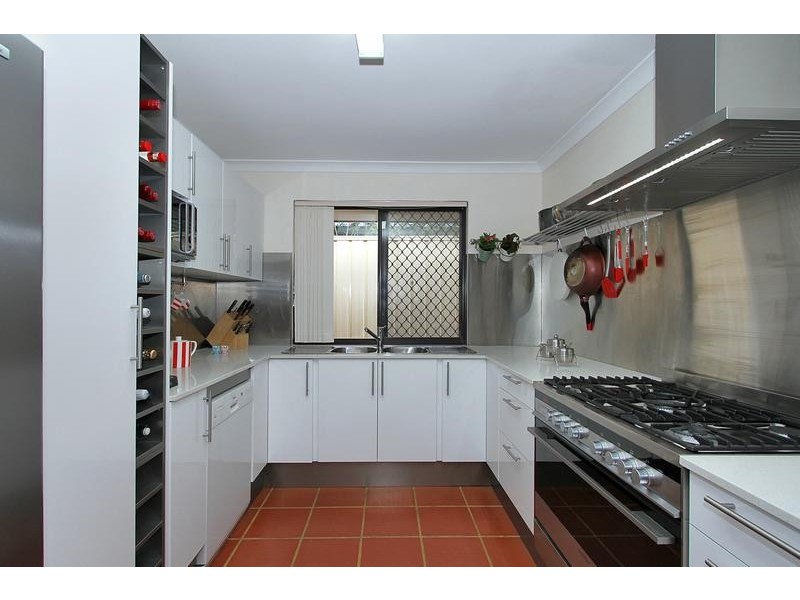 18 Dreier Court, Atwell WA 6164