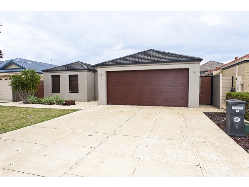 8 Carlton Loop, Canning Vale WA 6155