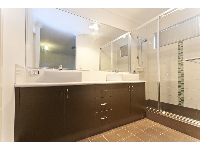 8 Carlton Loop, Canning Vale WA 6155