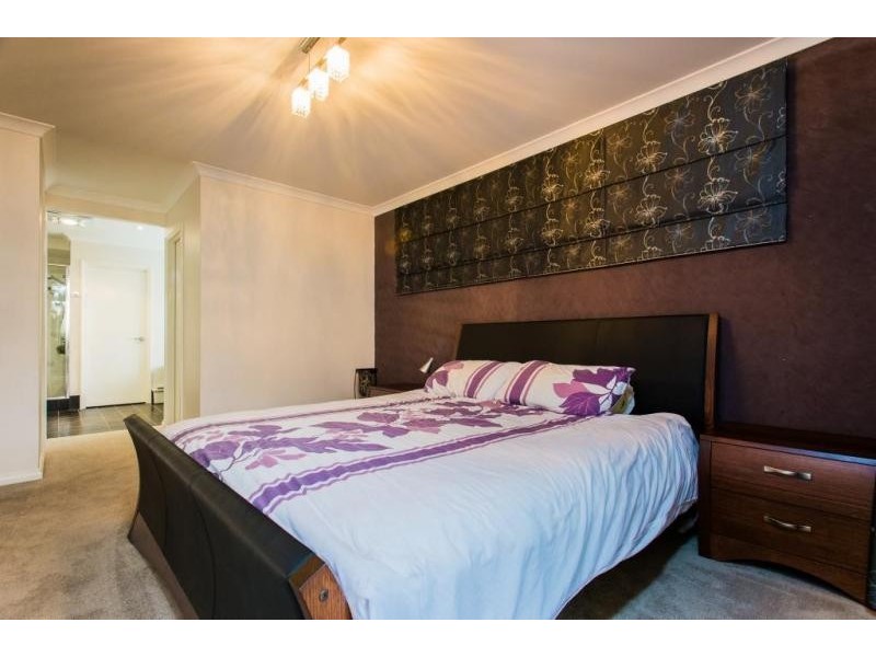 42 Belmore Bend, Aubin Grove WA 6164