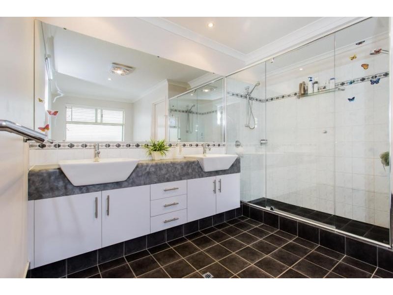 42 Belmore Bend, Aubin Grove WA 6164