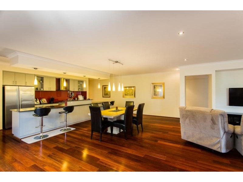 42 Belmore Bend, Aubin Grove WA 6164