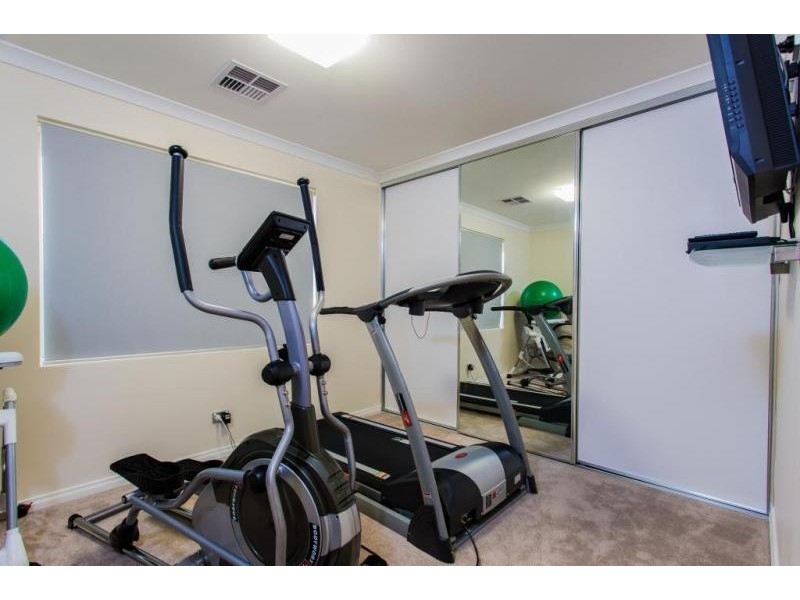 42 Belmore Bend, Aubin Grove WA 6164