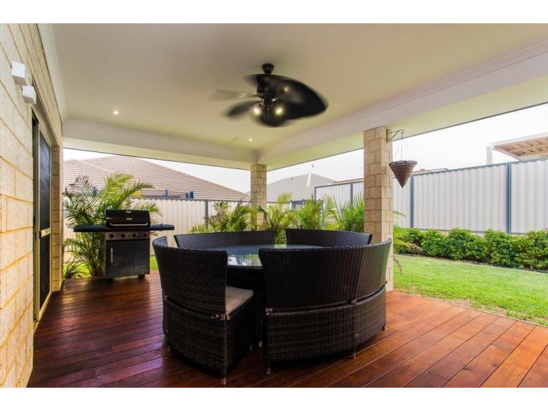 42 Belmore Bend, Aubin Grove WA 6164