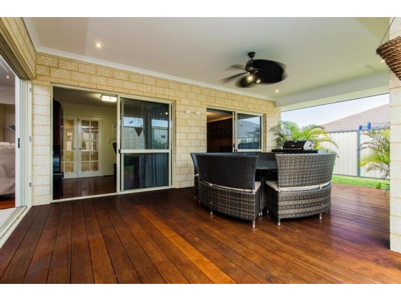 42 Belmore Bend, Aubin Grove WA 6164