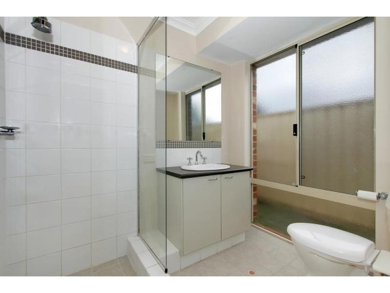 21 Baningan Avenue, Success WA 6164