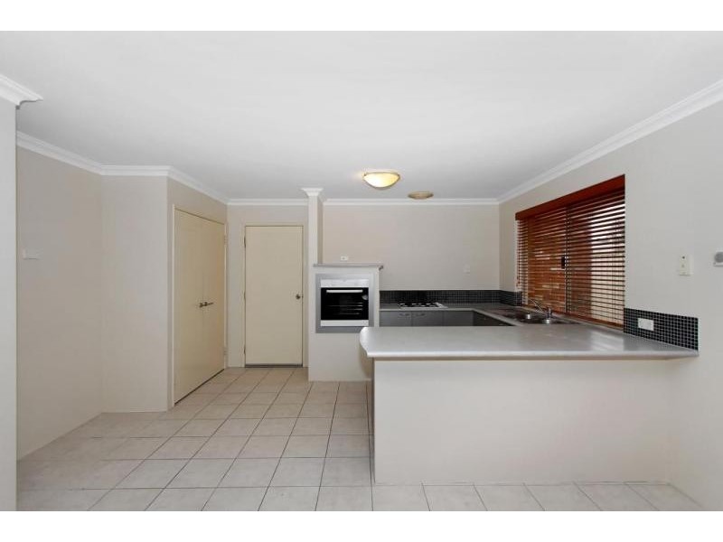 21 Baningan Avenue, Success WA 6164