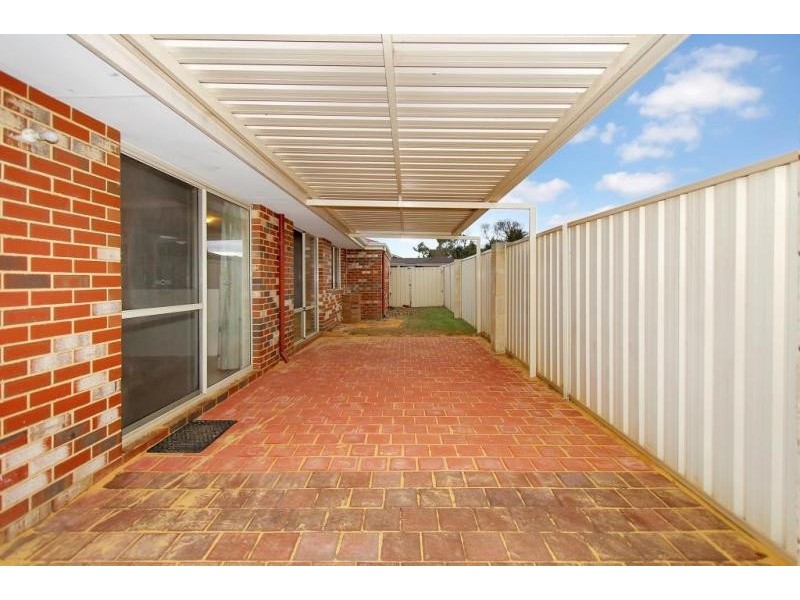 21 Baningan Avenue, Success WA 6164