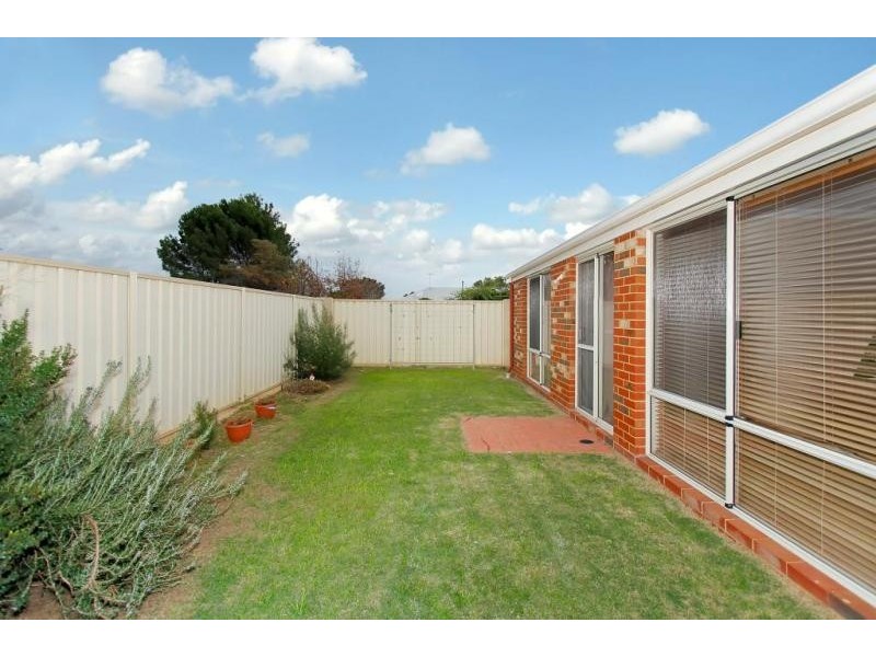 21 Baningan Avenue, Success WA 6164