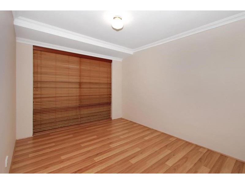 21 Baningan Avenue, Success WA 6164