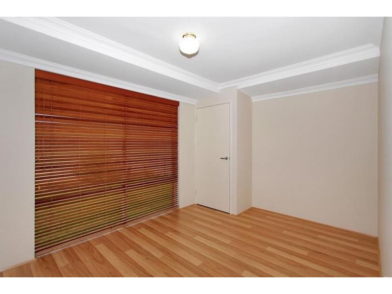 21 Baningan Avenue, Success WA 6164