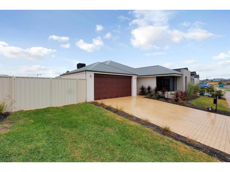 16 Spruce Terrace, Aubin Grove WA 6164