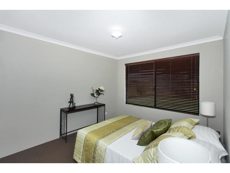 16 Spruce Terrace, Aubin Grove WA 6164