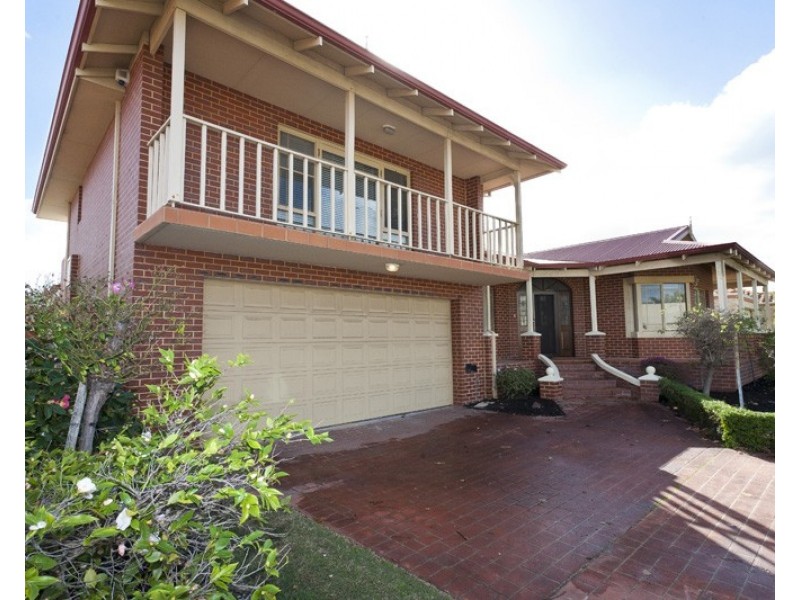 11 Turtle Point Cove, Jandakot WA 6164