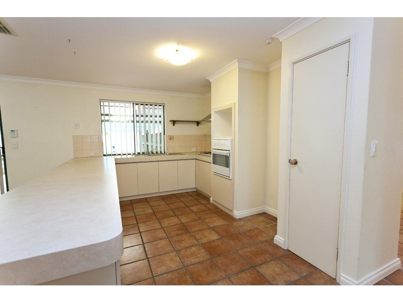 114 Brenchley Drive, Atwell WA 6164