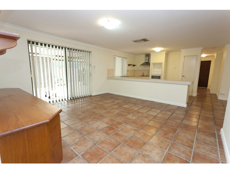 114 Brenchley Drive, Atwell WA 6164