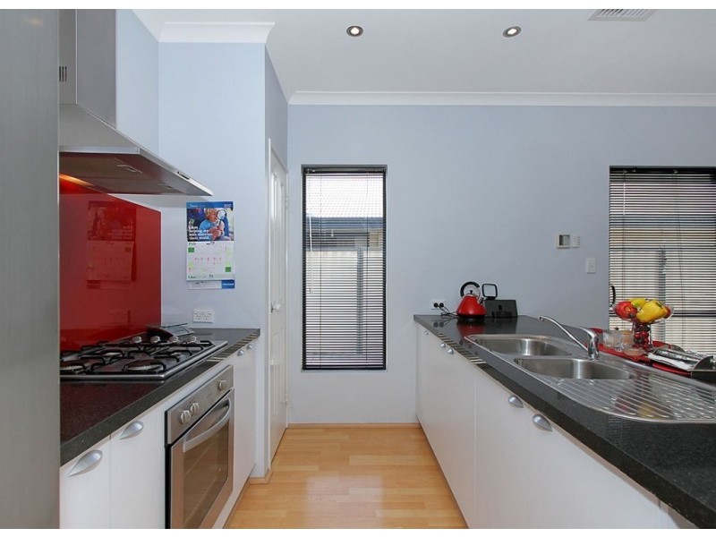 13 Mugo Lane, Aubin Grove WA 6164