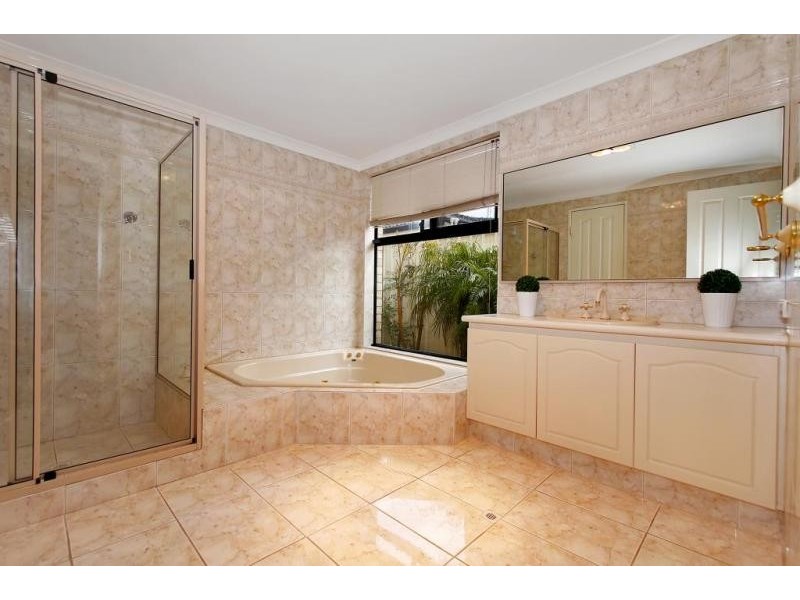 1 Portsea Gardens, Jandakot WA 6164