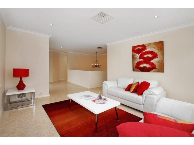 1 Portsea Gardens, Jandakot WA 6164