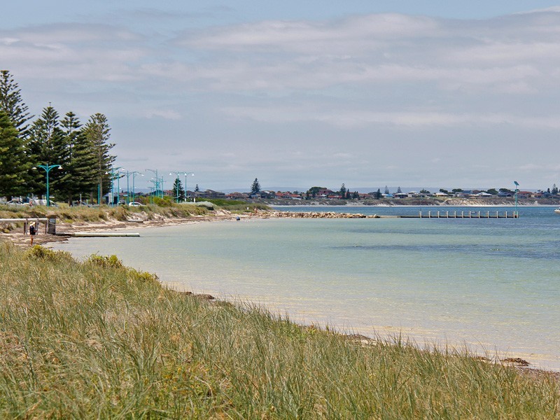 144 Safety Bay Road, Shoalwater WA 6169