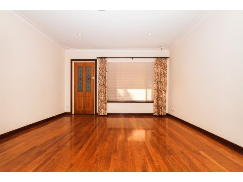 144 Safety Bay Road, Shoalwater WA 6169