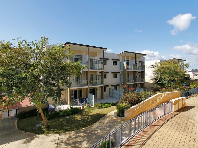 8/105 Wentworth Parade, Success WA 6164