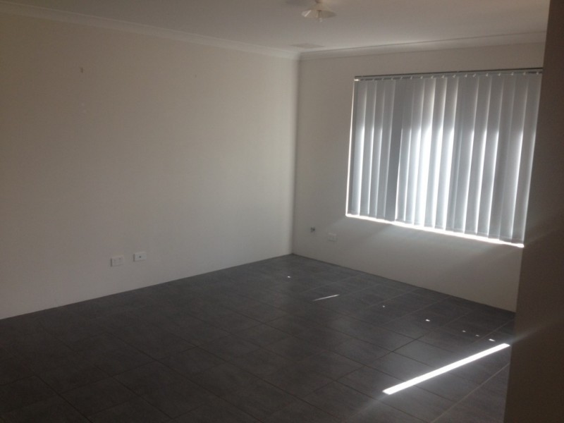 2/39 Peppermint Gardens, Aubin Grove WA 6164