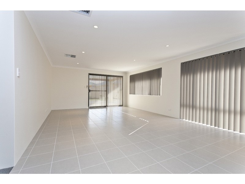 24 Pinelle Parkway, Aubin Grove WA 6164